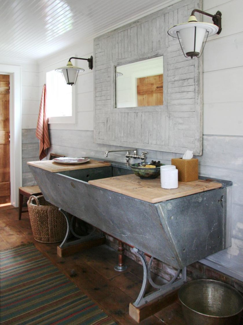ci-carrier-and-company_cow-cuvette-transformée-lavabo-salle de bain_v-jpg-rend-hgtvcom-966-1288