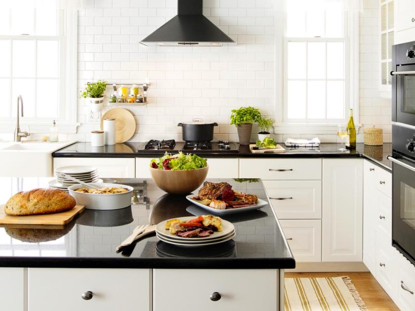 ci-ikea_lidingo-noir et blanc-cuisine-étanche-crop_s4x3-jpg-rend-hgtvcom-1280-960