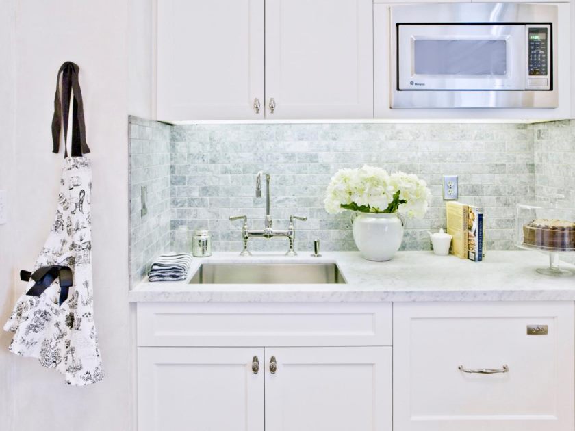 dp_anastasia-faiella-blanc-cuisine-marbre-comptoir_4x3-jpg-rend-hgtvcom-1280-960
