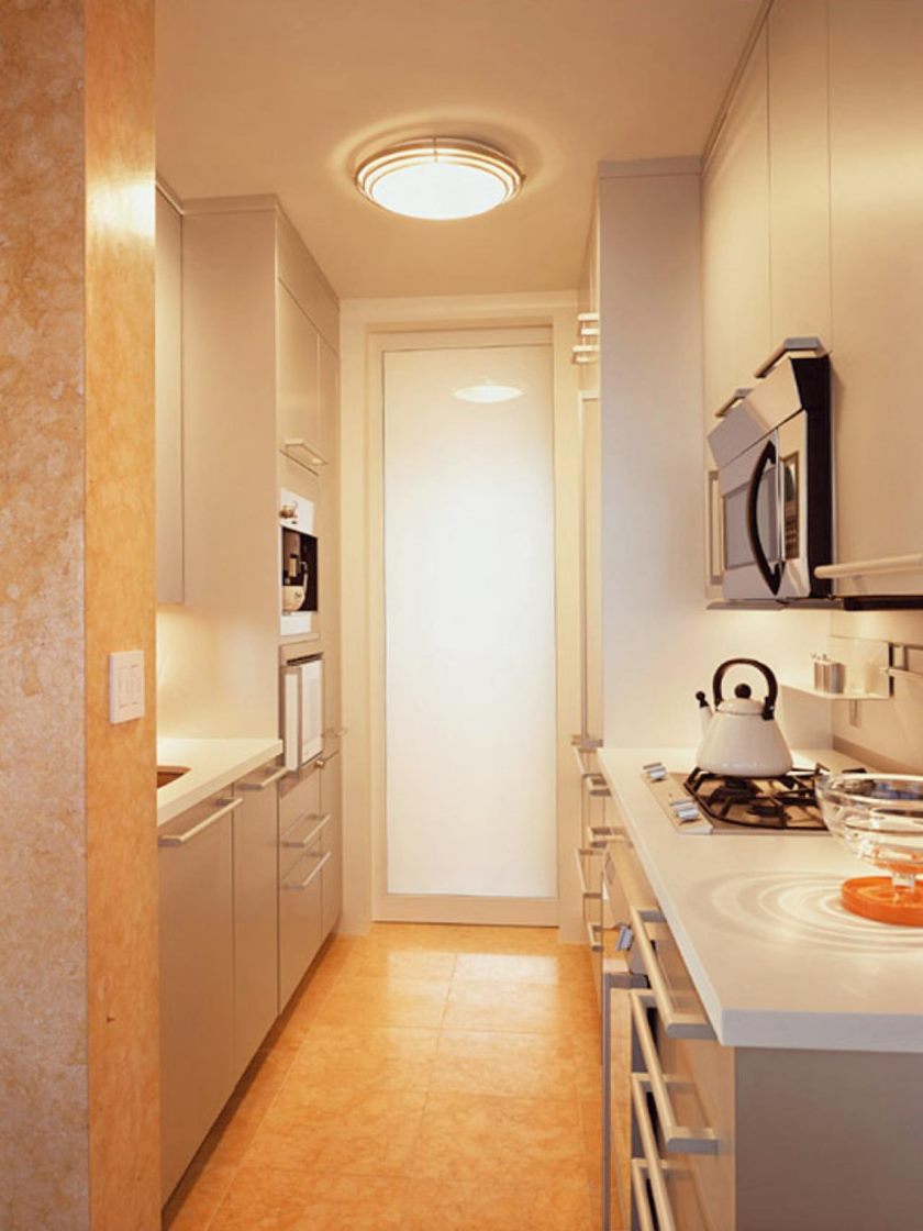 dp_berliner-white-galley-kitchen_s3x4-jpg-rend-hgtvcom-1280-1707