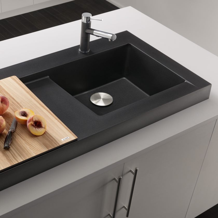 évier-de-cuisine-modex-au-dessus-de-blanco-ybath