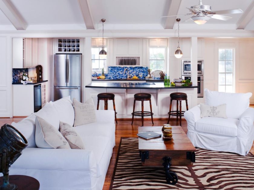 rms-cindy-aplanalp_soph sophistiquée-contemporaine-style-plage-cuisine-salon-espace_s4x3-jpg-rend-hgtvcom-1280-960