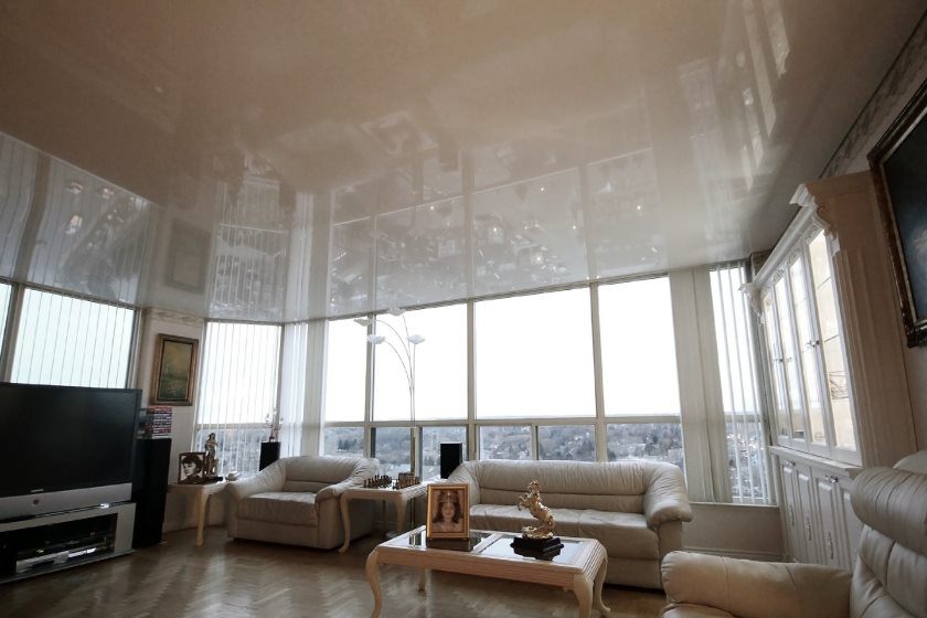 plafond tendu-blanc brillant
