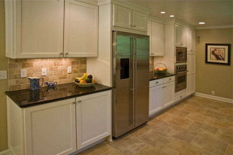 cool-design-moderne-maison-cuisine-idées-avec-blanc-bois-armoires-de-cuisine-et-double-porte-avec-un-tiroir-al