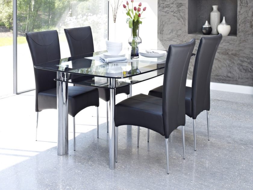 table-à-manger-en-verre1-1024x768