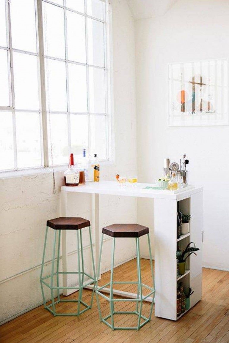 petite-table-de-bar-de-cuisine-avec-rangement-770x1155