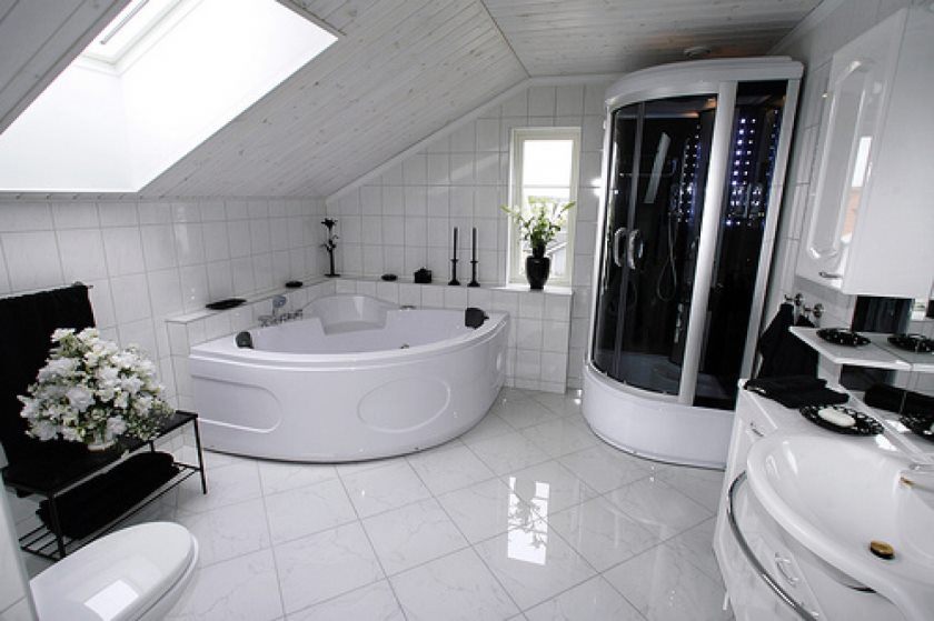 salle de bain blanche