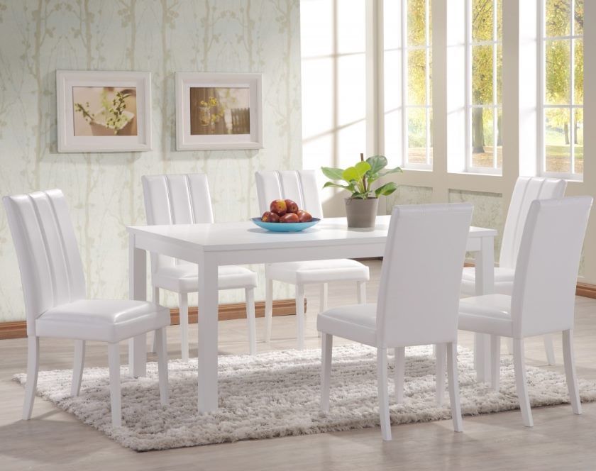 blanc-table-et-chaises-de-cuisine-est-une-des-meilleures-idées-pour-remodeler-votre-cuisine-avec-un-design-attrayant-4