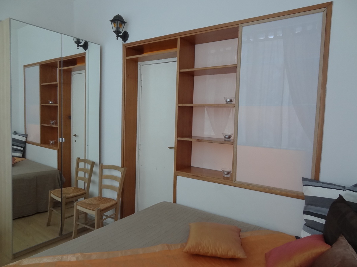 1347098481_room2_resize
