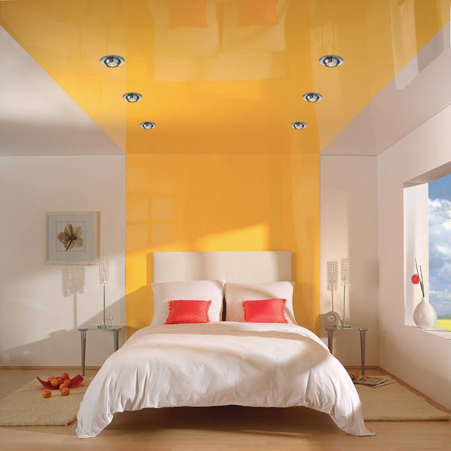 Natyazhnoy_potolok_v_spalne_2017