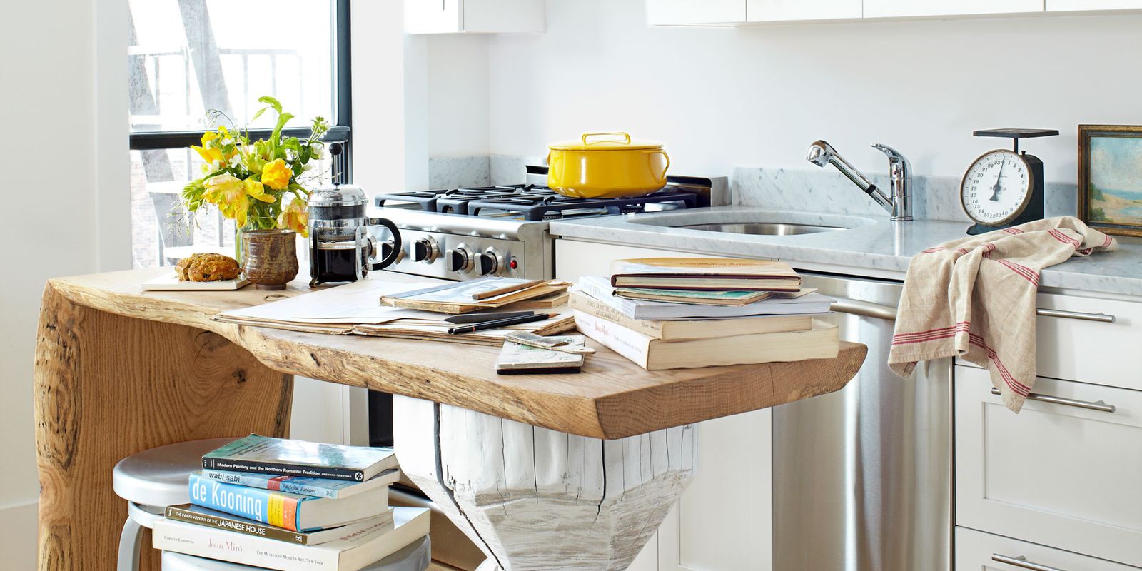 54c0664b5cd67 _-_ 1-hbx-chêne-sculptural-îlot-de-cuisine-0712kitchen01-s2