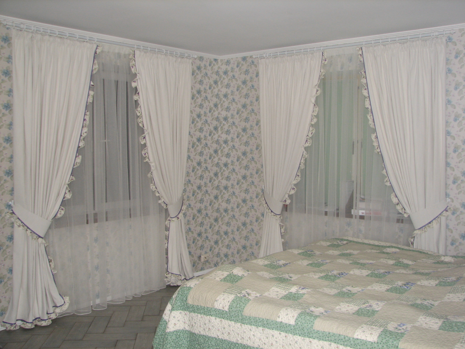 55b7a061671b8