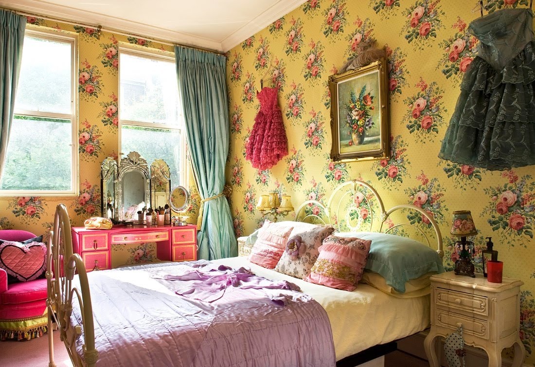 Papier peint dans la chambre
