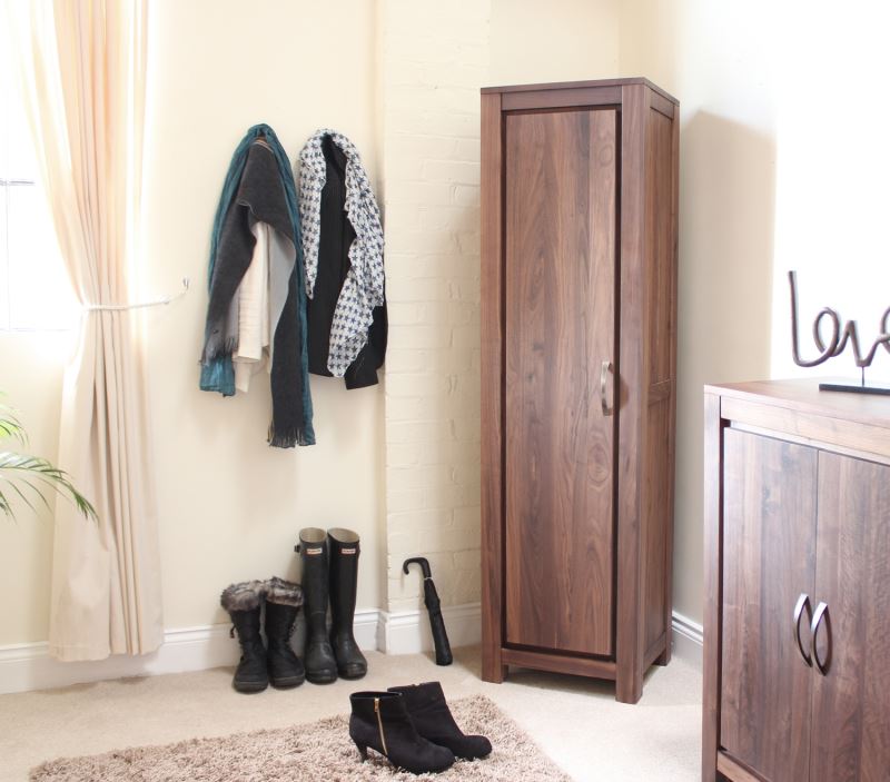 armoire à chaussures d'angle pour couloir