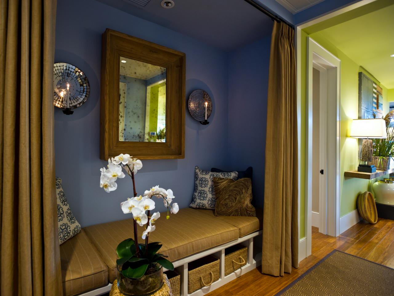 dh2013_entry-hall-07-bench-dining-epp0953_s4x3-jpg-rend-hgtvcom-1280-960