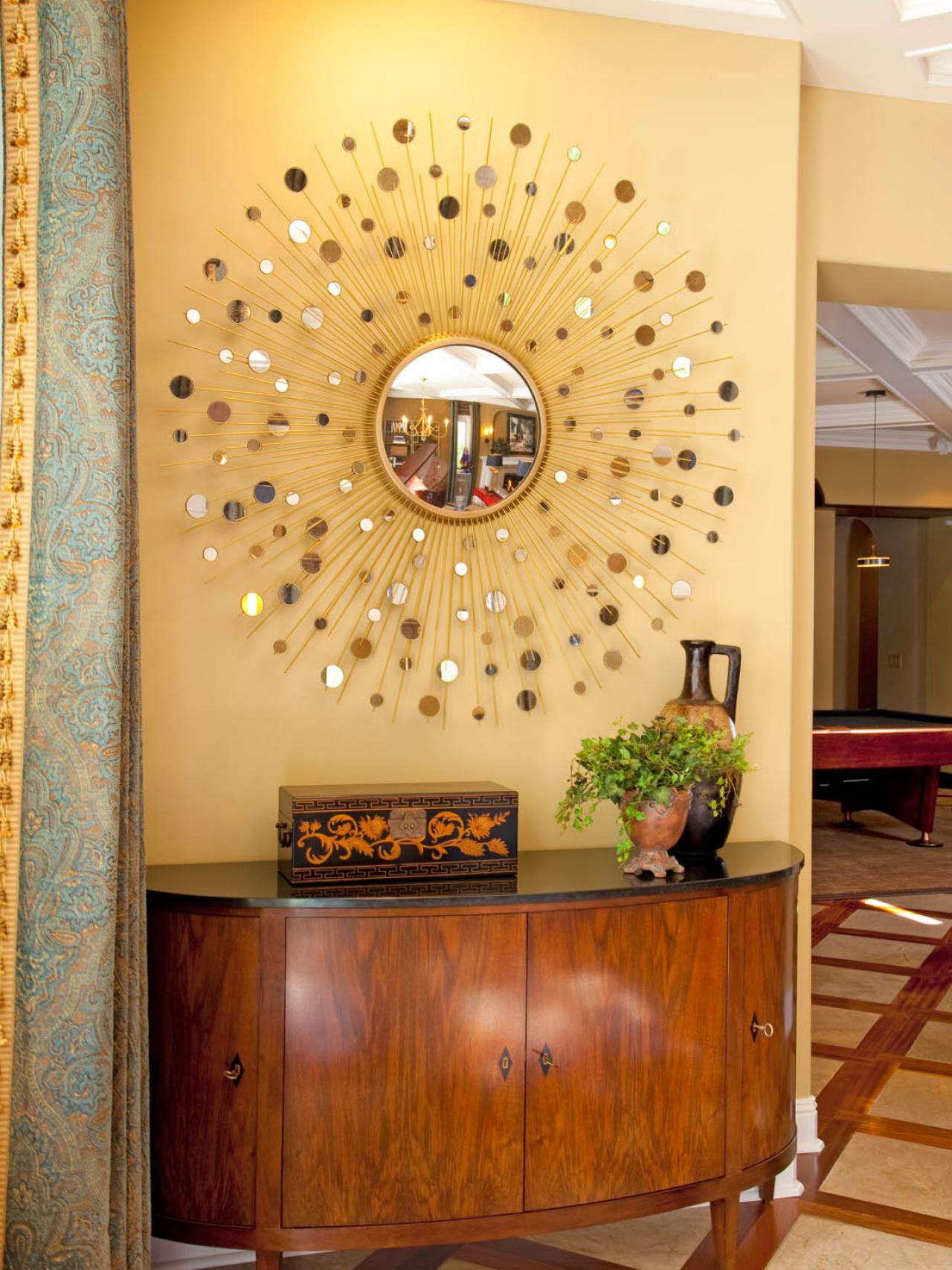 dp_rebecca-johnston-beige-traditional-entryway_v-jpg-rend-hgtvcom-1280-1707