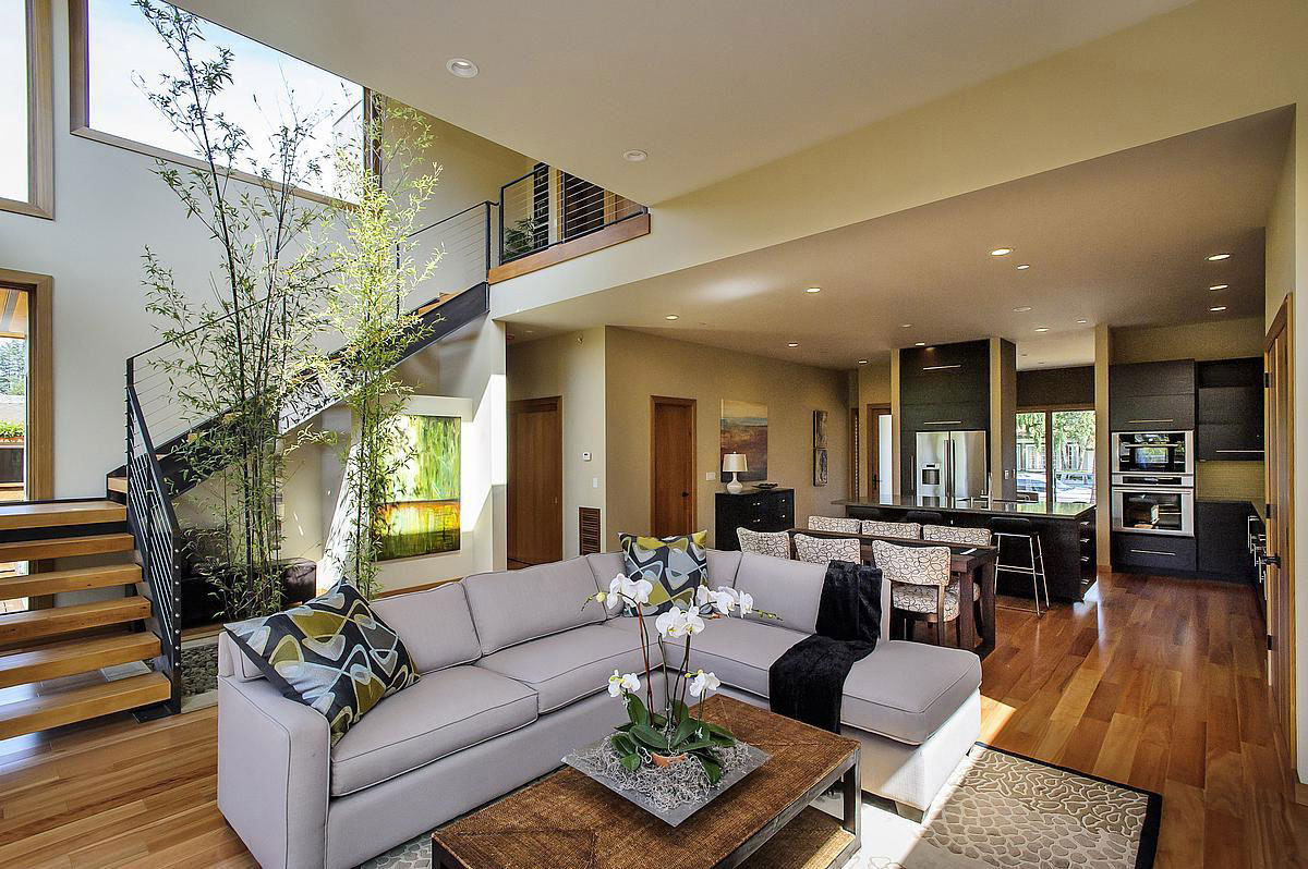maison-en-burlingame-californie-cuisine-salon-escaliers