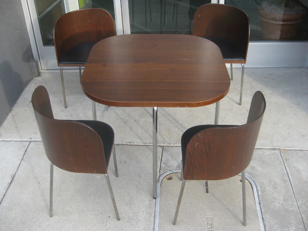 table-de-salle-a-manger ikea