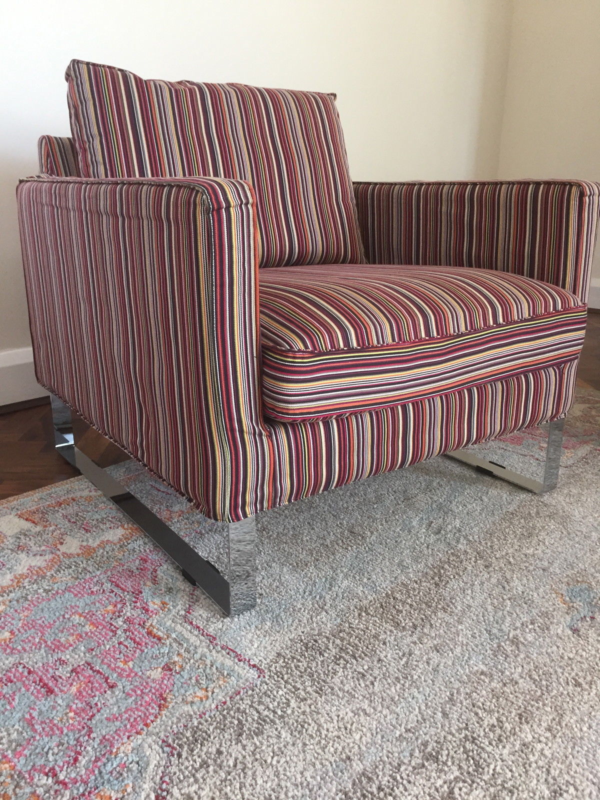 ikea-mellby-fauteuil-et-housse-rayée