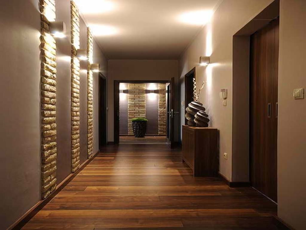 idées de décoration de couloir long et étroit