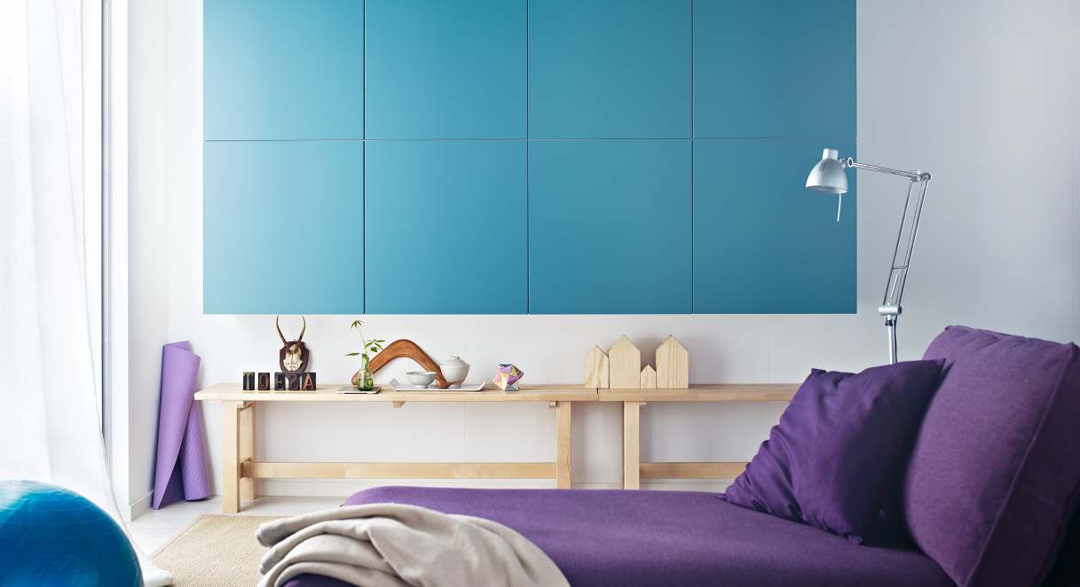 meubles-de-salon-violet-bleu-blanc