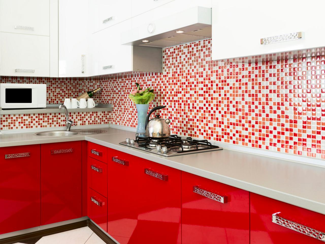 ts-159025550_modern-red-kitchen_s4x3-jpg-rend-hgtvcom-1280-960
