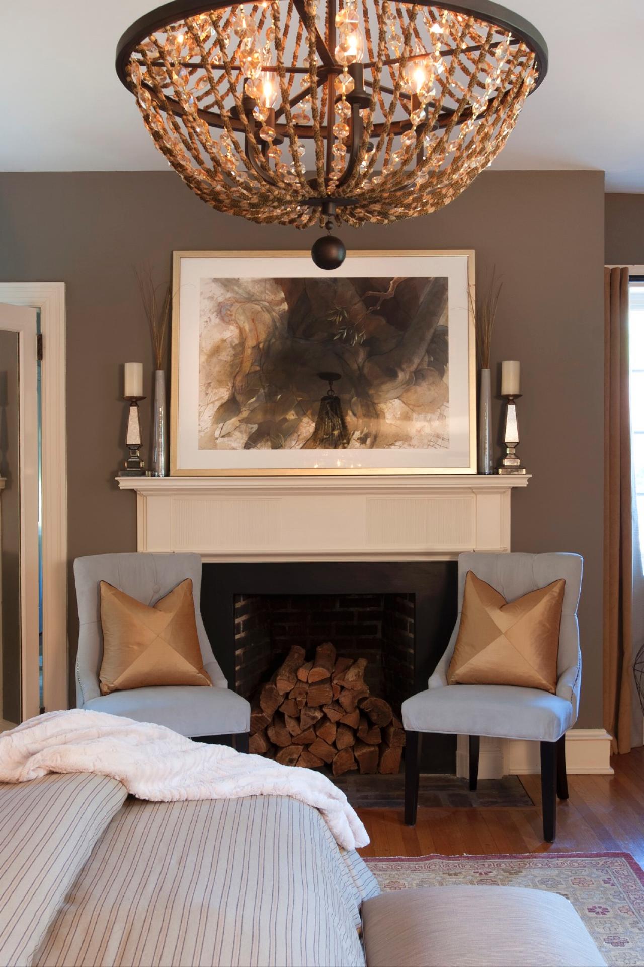 Le lustre dans la chambre