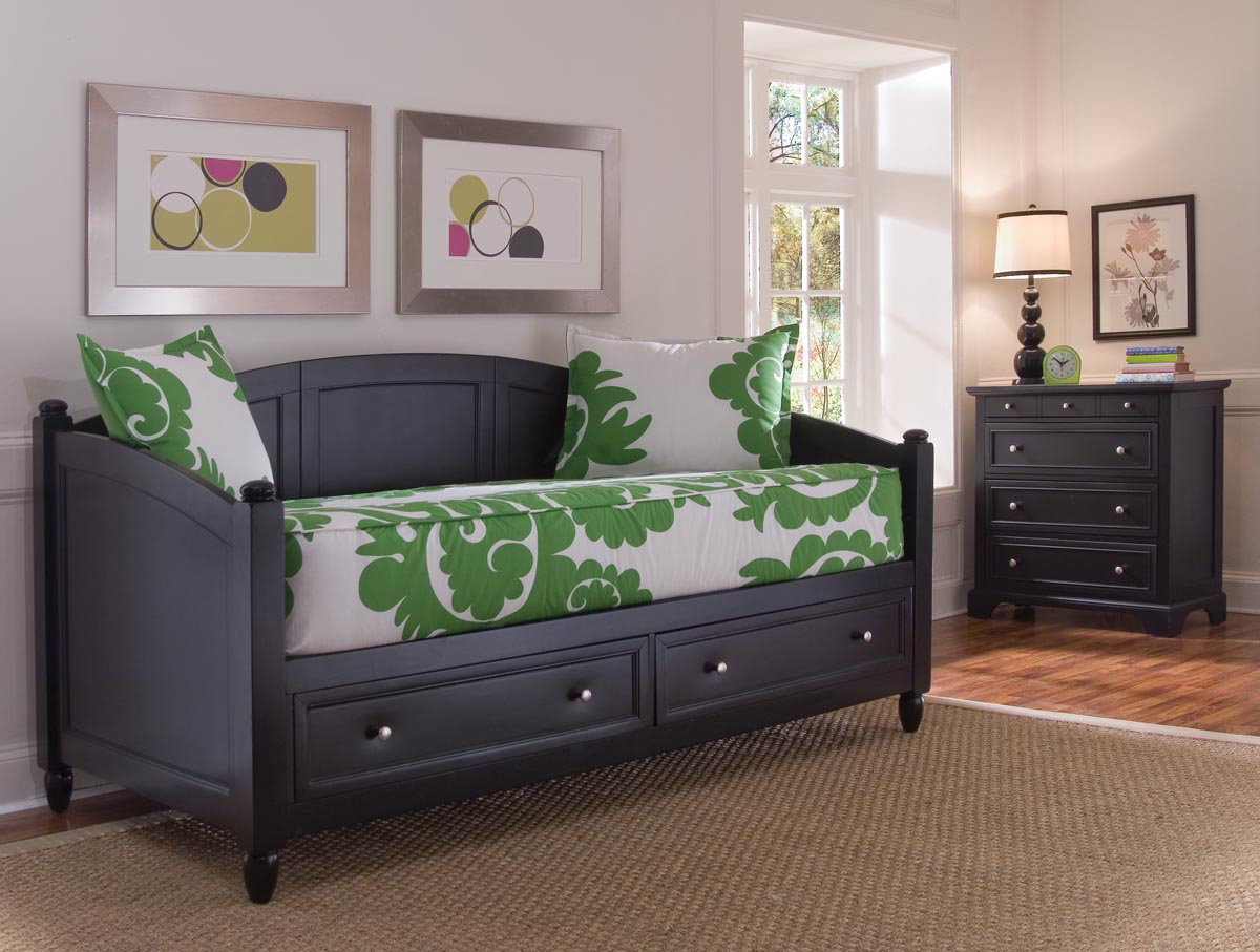 jolie-commode-en-noir-meuble-photo-de-frais-a-peindre-2015-lits-de-repos-avec-rangement