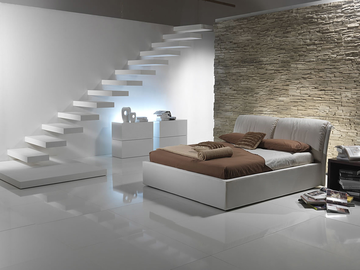 chambres-merveilleuse-chambre-lumineuse-2014-avec-carrelage-en-céramique-blanc-et-chevet-marron-aussi-mur-en-pierre-texturée-sous-escalier-20-collections-de-populer-chambre- conception