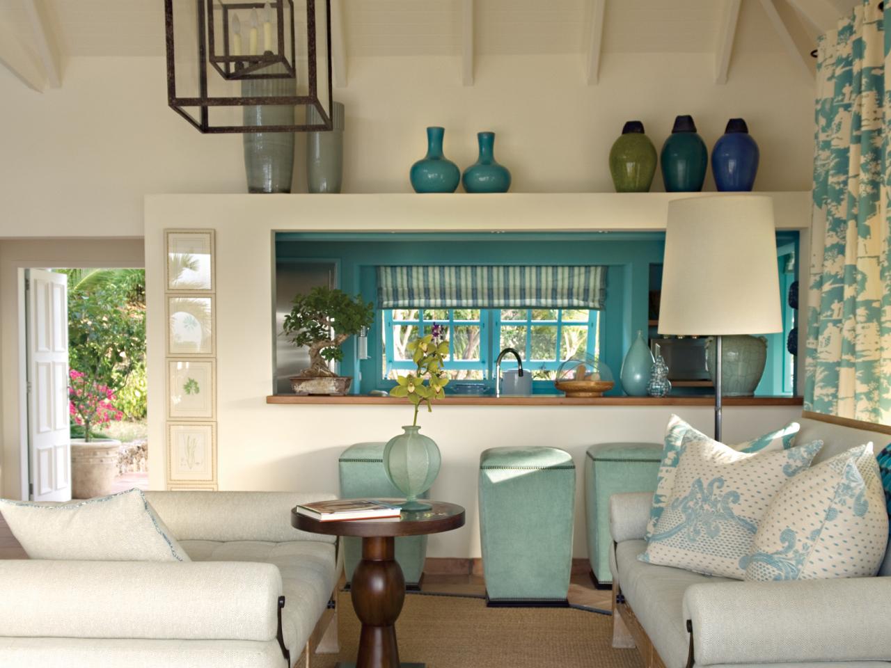 ci-barry-dixon-interiors_pg164_loft-kitchen-bar_4x3-jpg-rend-hgtvcom-1280-960