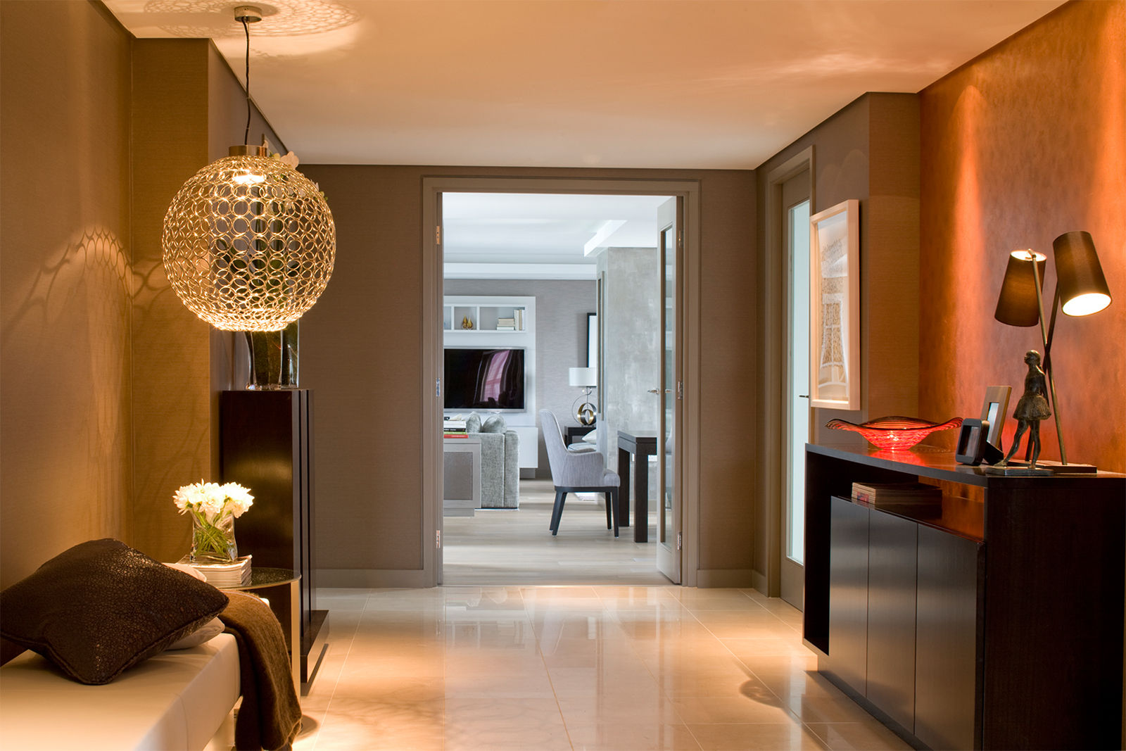 cool-éclairage-également-noir-couloir-armoire-dans-contemporain-design-intérieur-aussi-banc-en-cuir