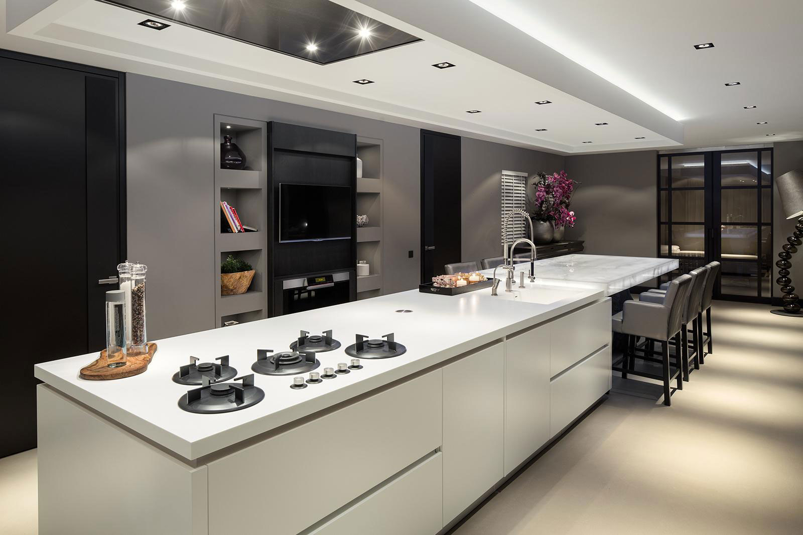 confortable-maison-intérieur-eco-glam-7-cuisine-îlot