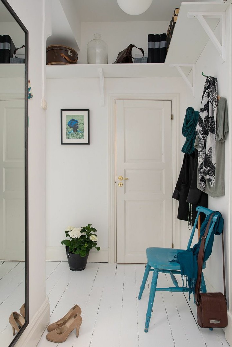 creative-wall-design-floor-hallway-furniture-wall-mirror