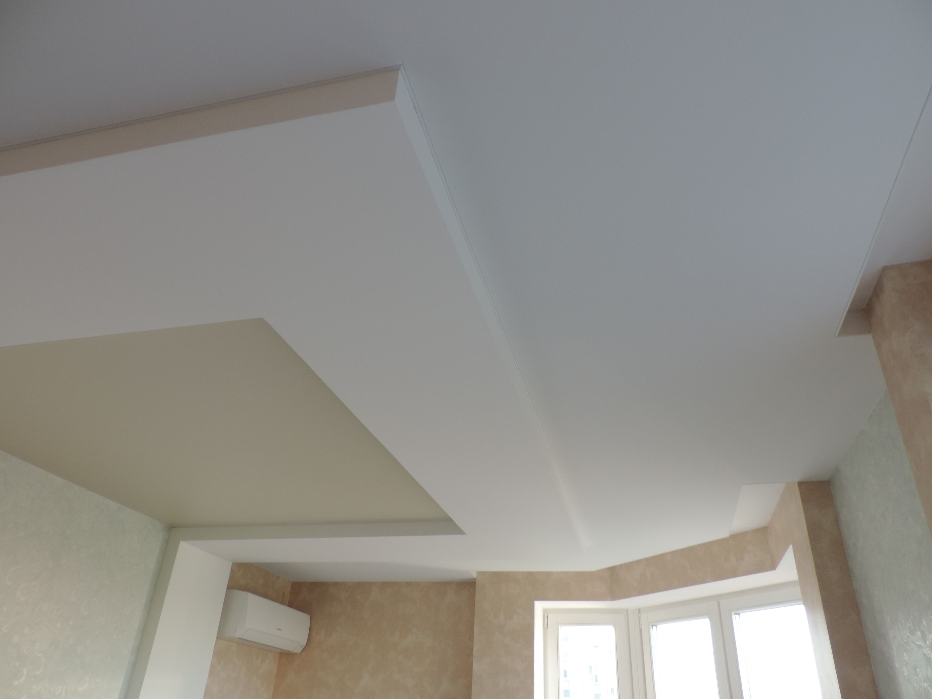 Stretch_ plafond_dans_ chambre_2017