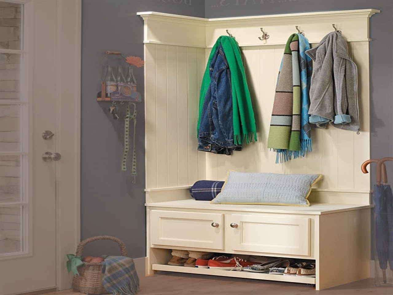 couloir-manteau-placard-walk-in-placard-organisation-idées-entrée