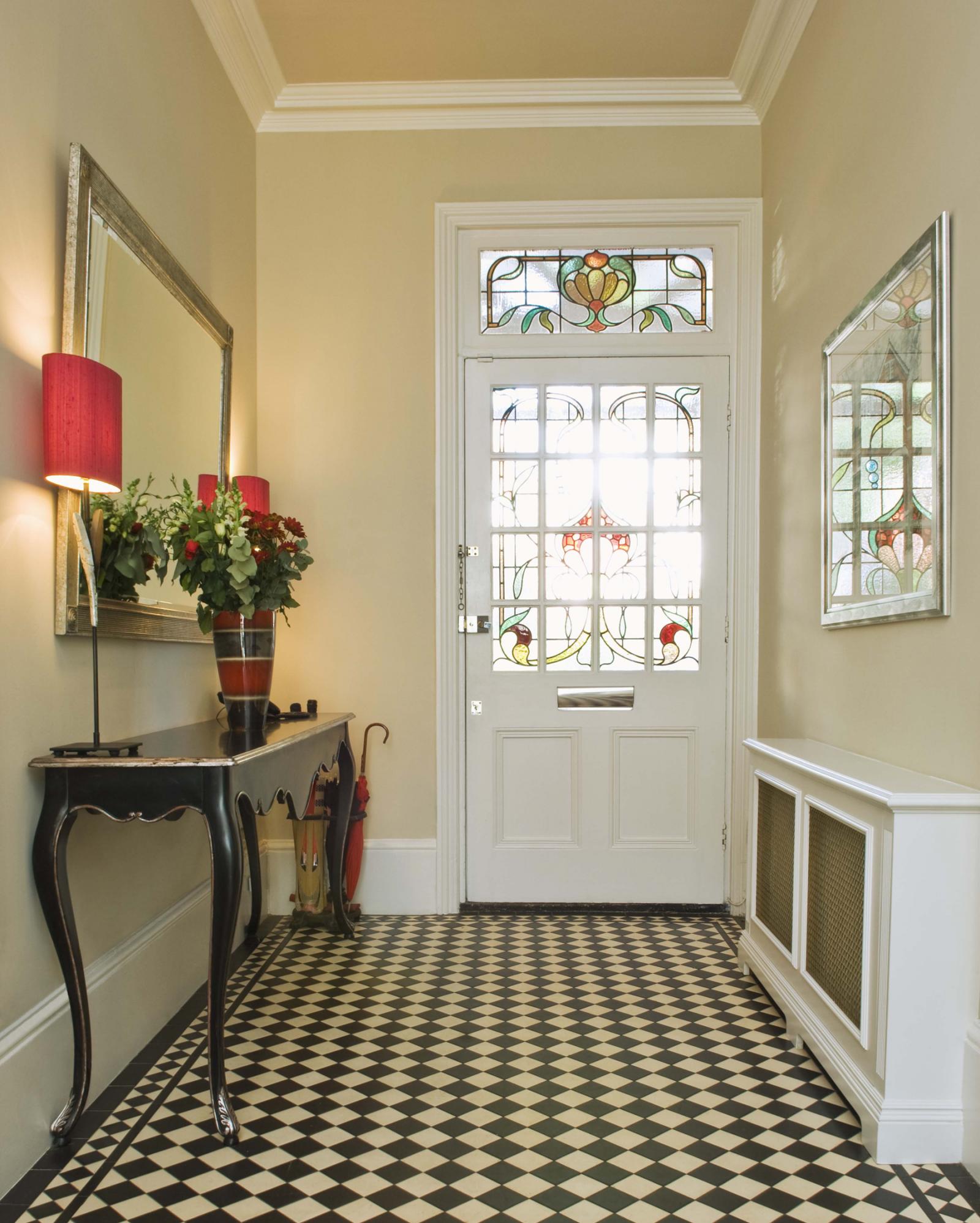 couloir-décoration-idées-améliorations-et-design-pour-votre-maison-de-rêve-image-décoration-couloir-idées_ideas_business-carte-conception-idées-placard-studio-appartement-restaurant-salle de bain-carrelage-plafond-citrouille