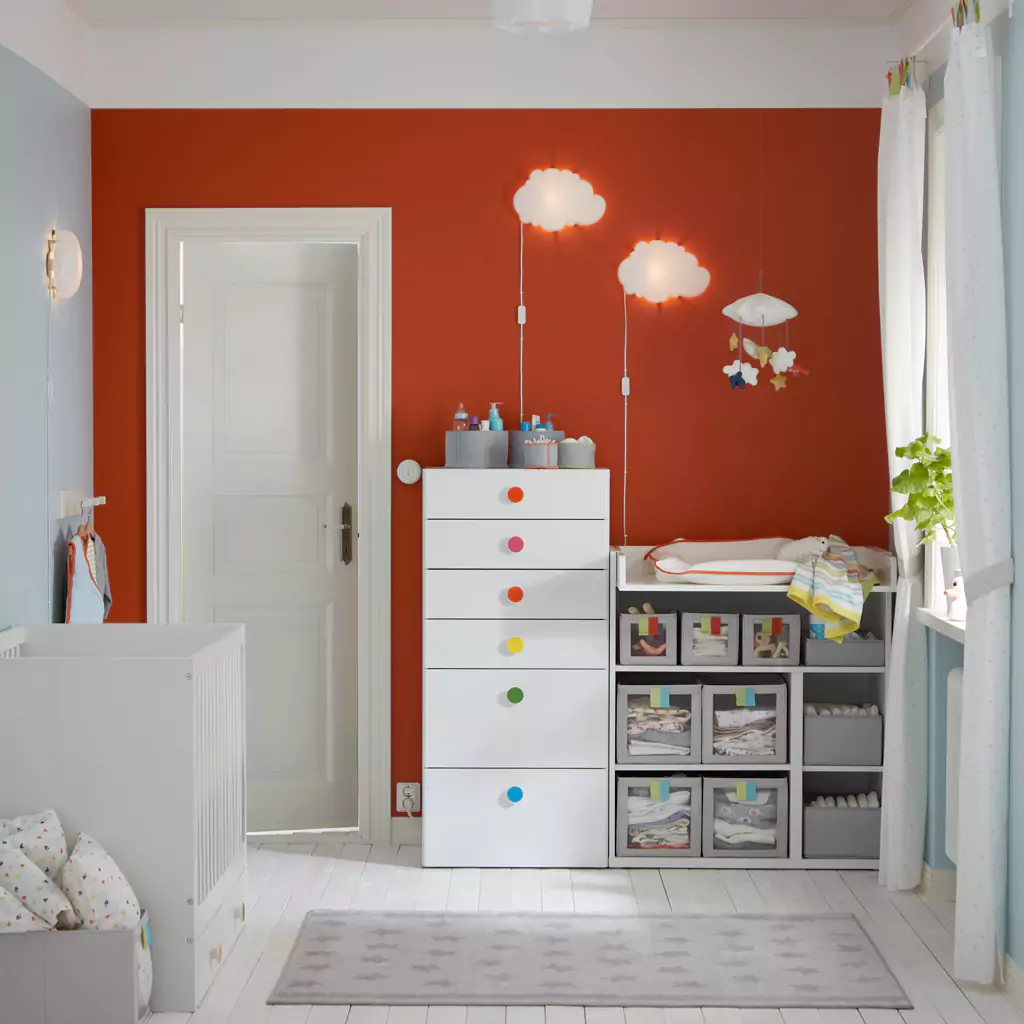 ikea-ajoute-une-tache-de-plaisir-au-temps-de-changement-de-bébé__1364315939045-s4