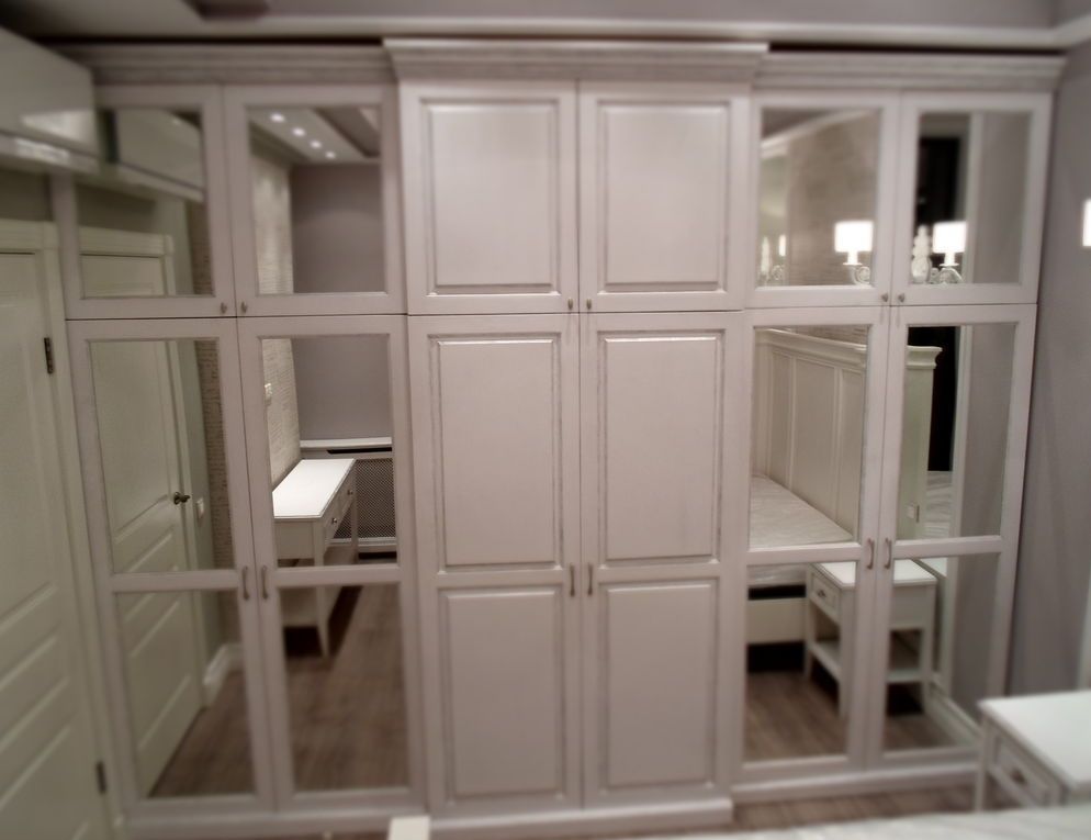 Armoire dans la chambre