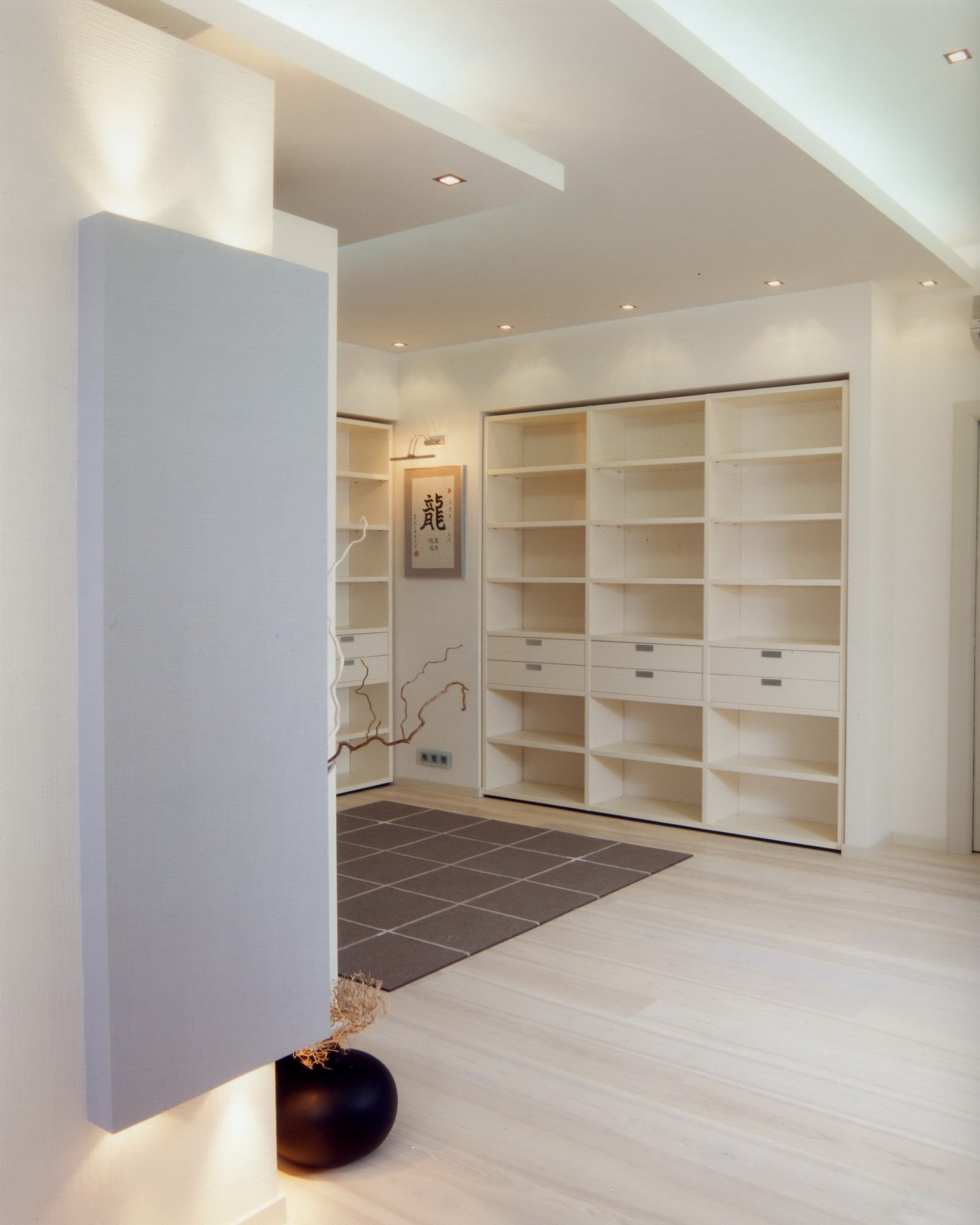 interier_interer-kvartiry-na-zapade-stolicy-v-stile-minimalizm_lxul_big