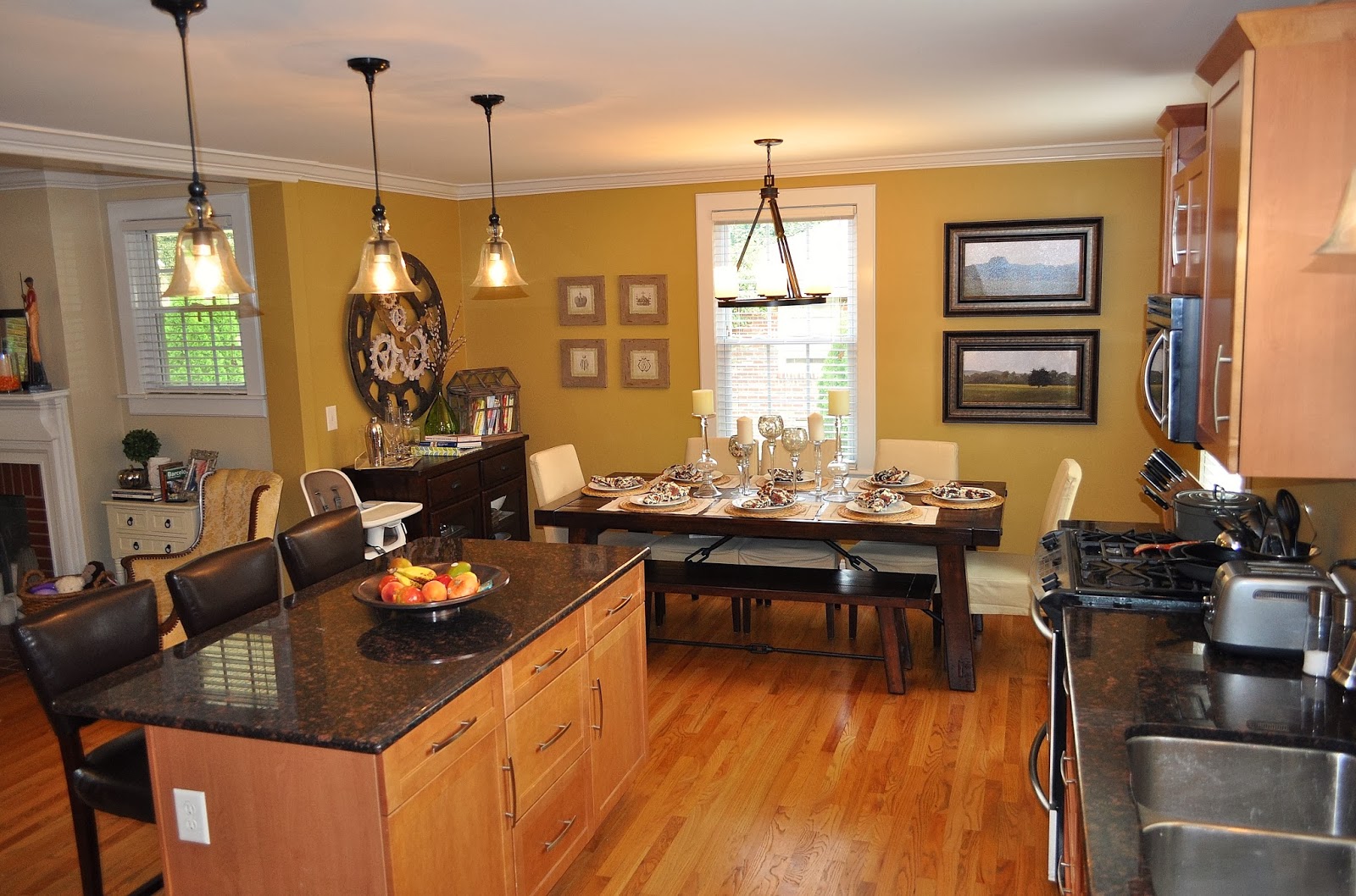 cuisine-remodeler-meubles-décoration-intérieure-salon-décoration-génial-moderne-cuisine-avec-tables-en-granit-noir-et-inox-appareils-de-cuisine-aussi-simplement-table-à-manger-pour-ouverte- plan d'étage-ki
