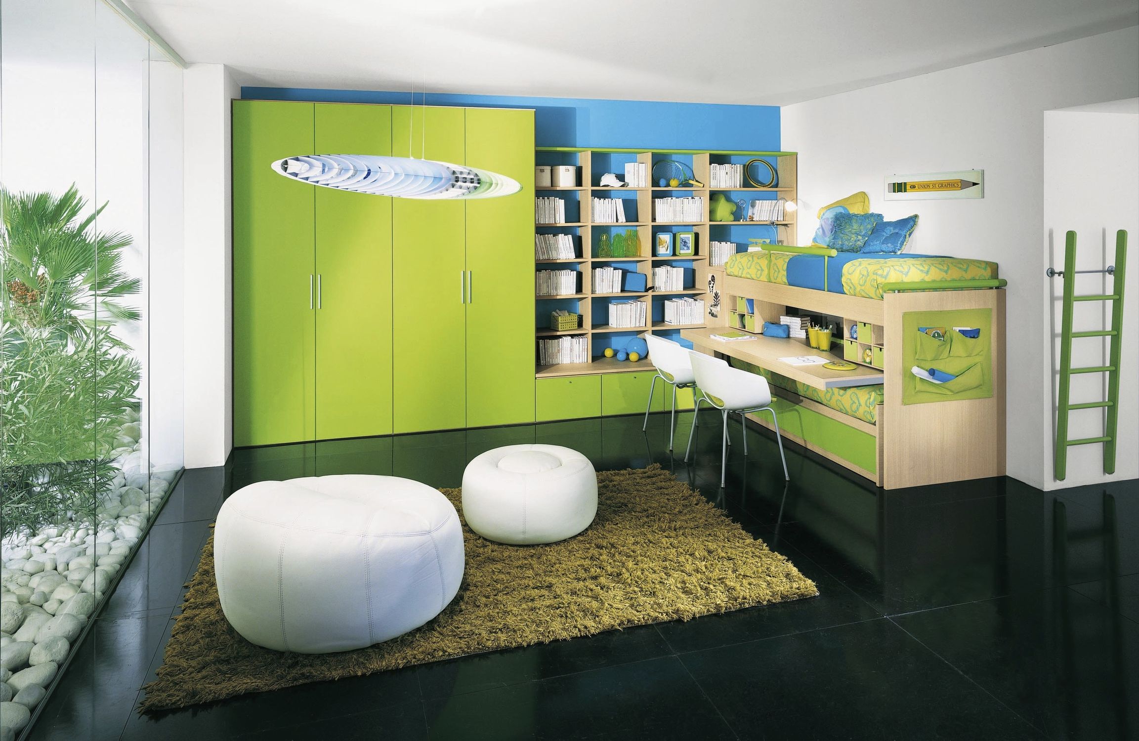 Armoire dans la chambre