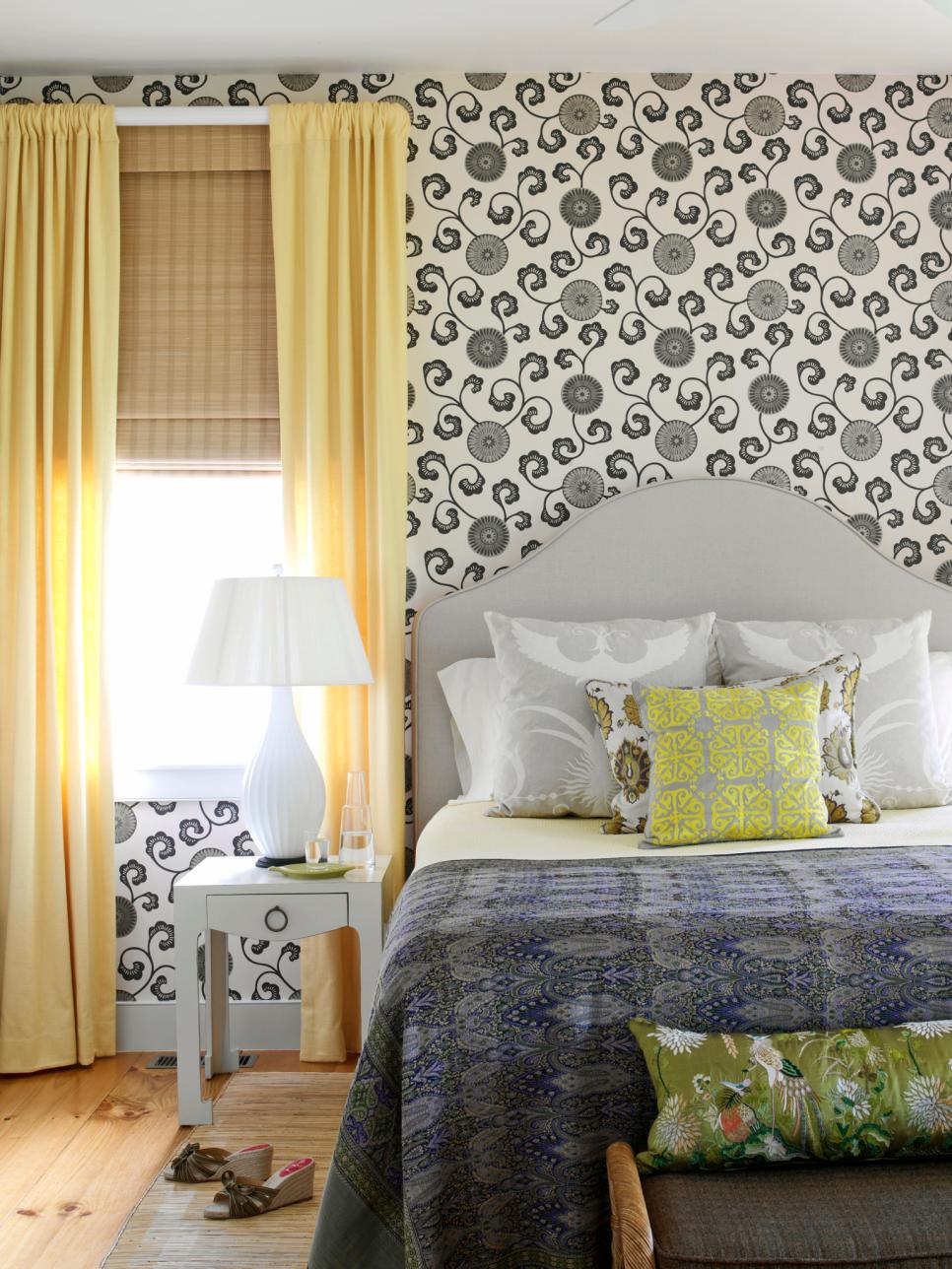 original_tara-seawright-noir-blanc-papier peint-chambre-jpg-rend-hgtvcom-966-1288