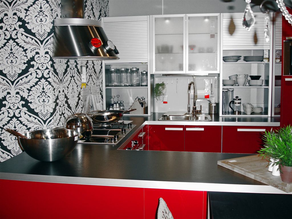 décor-de-cuisine-rouge-et-noir-7