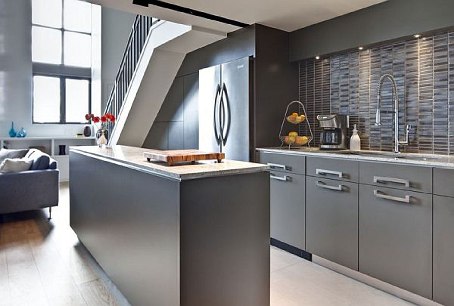 non classé-moderne-gris-petite-cuisine-dans-appartement-design-avec-mur-en-pierre-aussi-calme-mur-couleur-pour-la-meilleure-cuisine-décoration-murale-idées-moderne-cuisine-mur- décoration-avec-meubles-en-bois-et-moderne