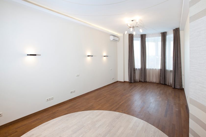 Réparation dans un nouveau bâtiment Réparation dans un nouveau bâtiment