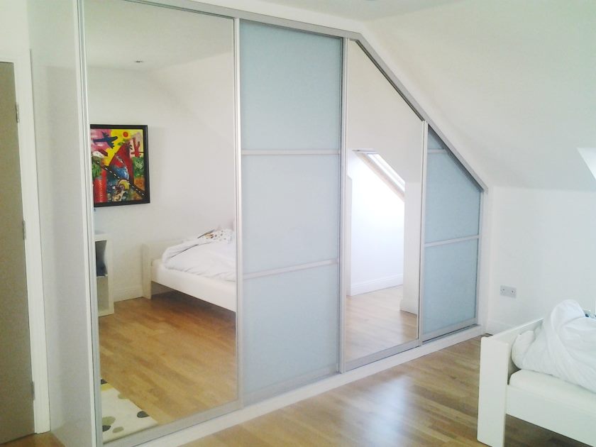 4-x-porte-angle-blanc-bleu-clair-et-miroir