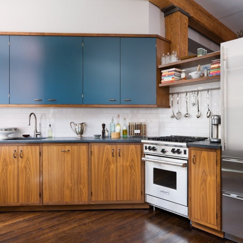 brique-mur-studio-appartement-par-stephan-jaklitsch-gardner-bois-et-sarcelle-cuisine-gaz