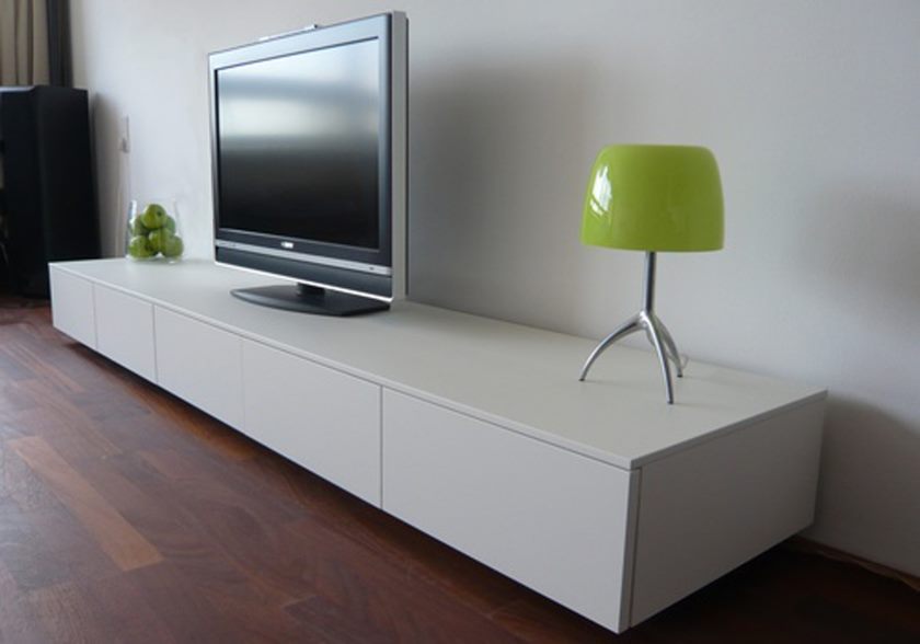 sovremennaya-tumba-pod-tv