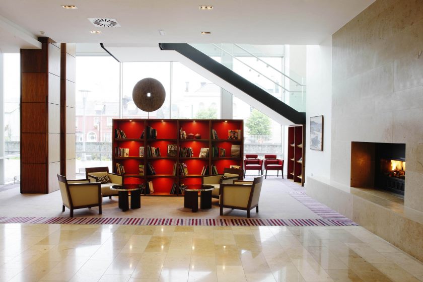 Mobilier high-tech Mobilier high-tech