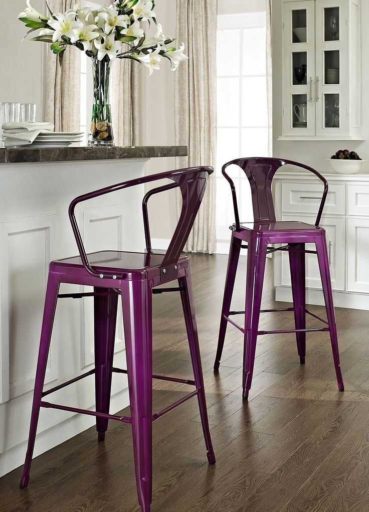 Chaises à l'intérieur de la cuisine Chaises à l'intérieur de la cuisine